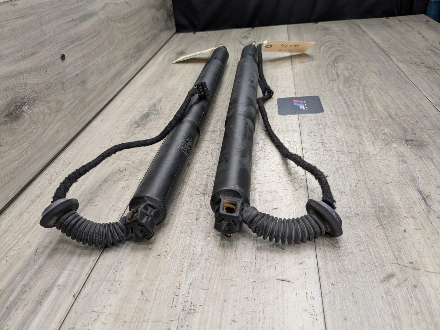 OEM BMW F16 F86 X6 Rear Left Right Trunk Liftgate Shock Hatch Strut Supports