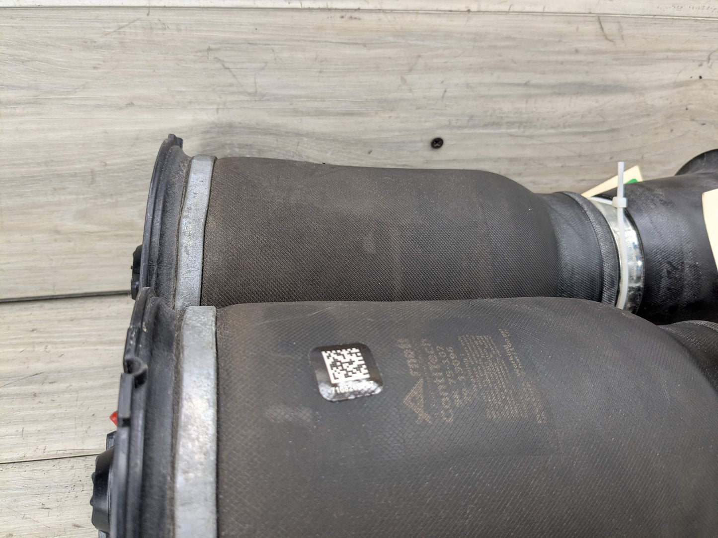 ARNOTT BMW F15 F16 X5 X6 Rear Left Right Air Suspension Pneumatic Spring SET