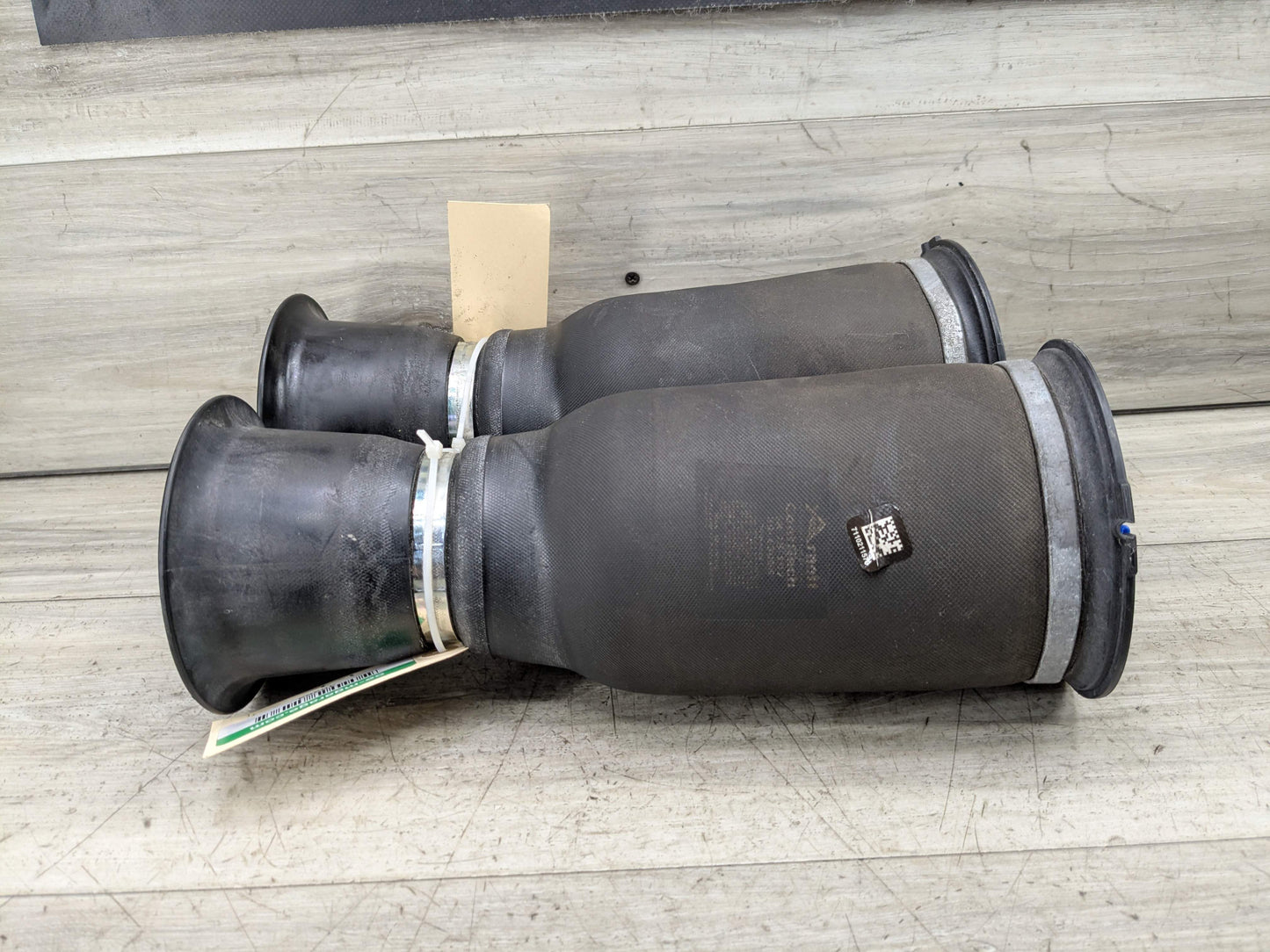 ARNOTT BMW F15 F16 X5 X6 Rear Left Right Air Suspension Pneumatic Spring SET