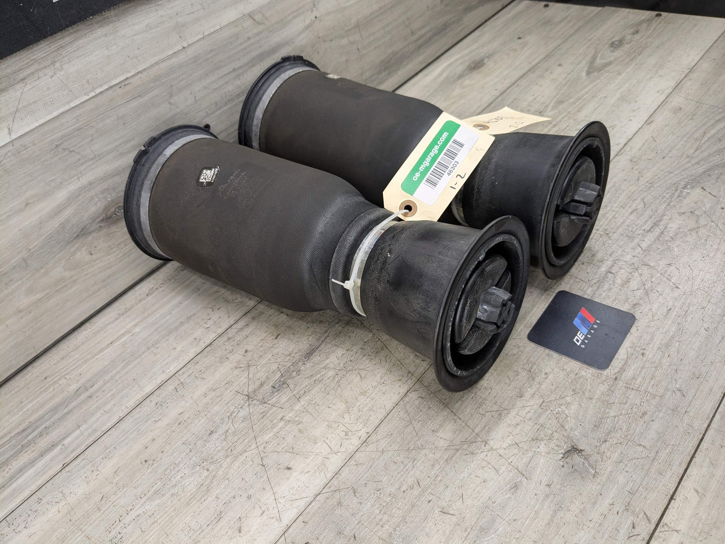 ARNOTT BMW F15 F16 X5 X6 Rear Left Right Air Suspension Pneumatic Spring SET