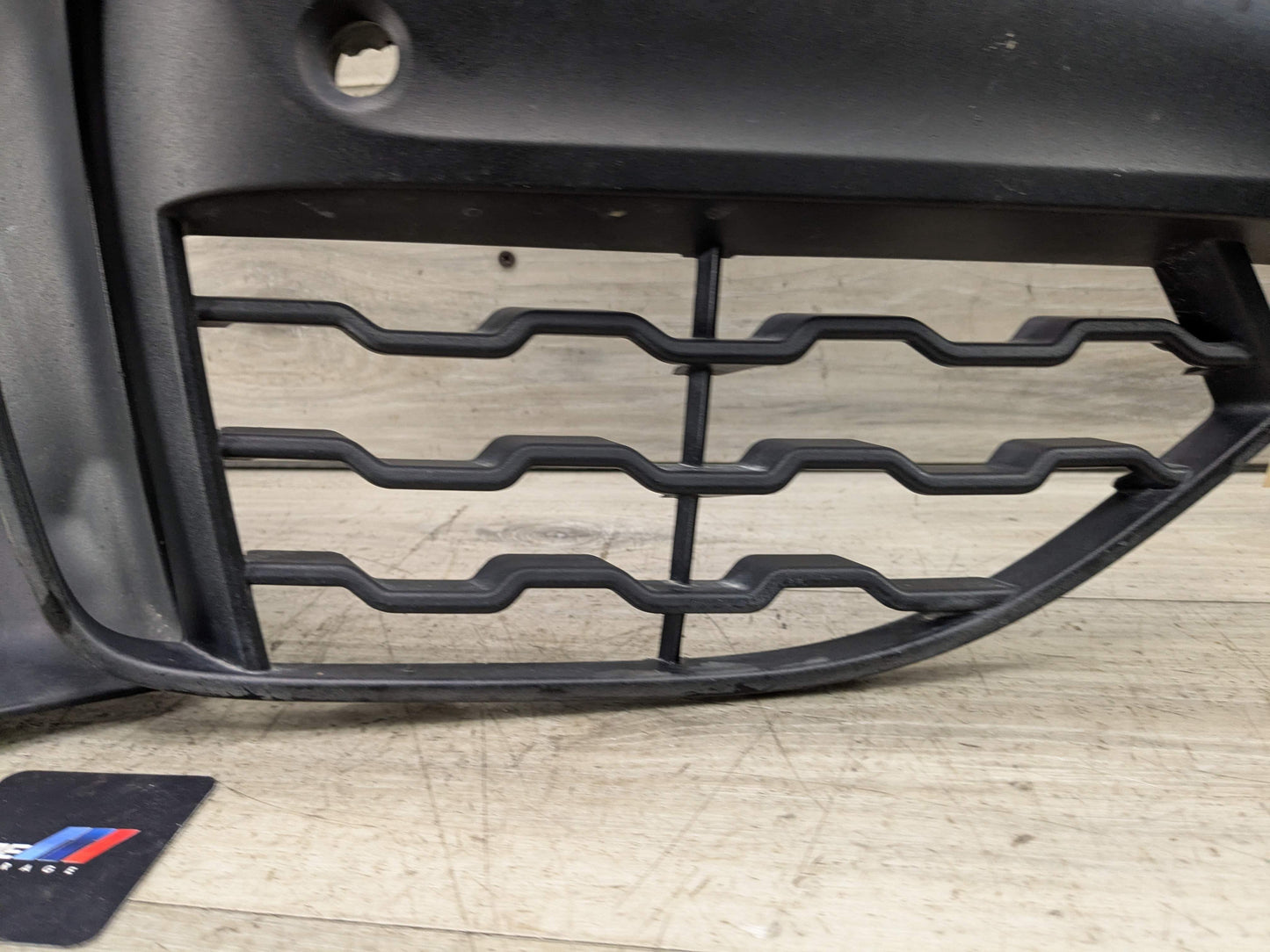 OEM BMW F16 X6 Front Right M Sport Bumper Air Duct w/ Fog Light Mounting Bracket