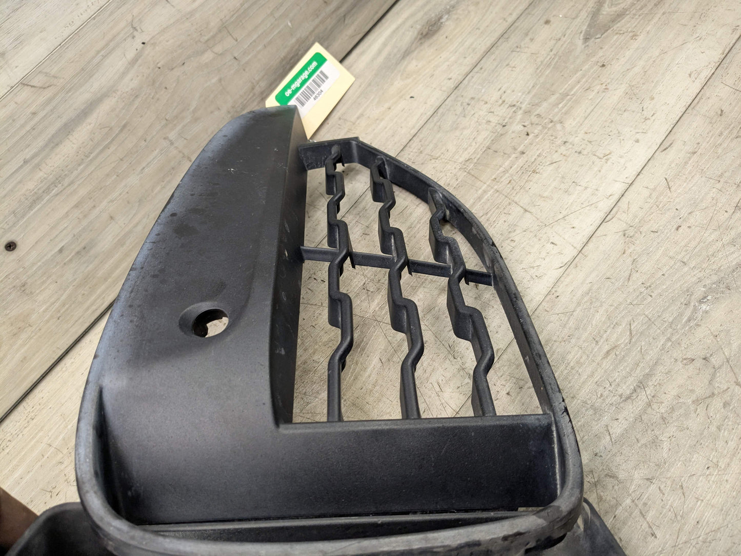 OEM BMW F16 X6 Front Right M Sport Bumper Air Duct w/ Fog Light Mounting Bracket