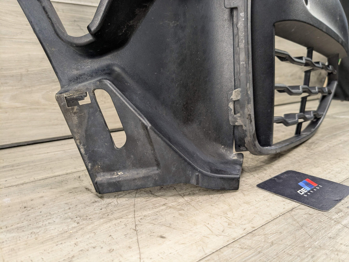 OEM BMW F16 X6 Front Right M Sport Bumper Air Duct w/ Fog Light Mounting Bracket