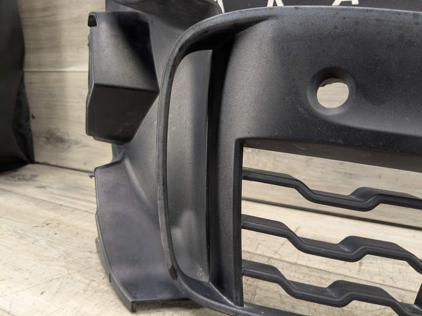 OEM BMW F16 X6 Front Right M Sport Bumper Air Duct w/ Fog Light Mounting Bracket