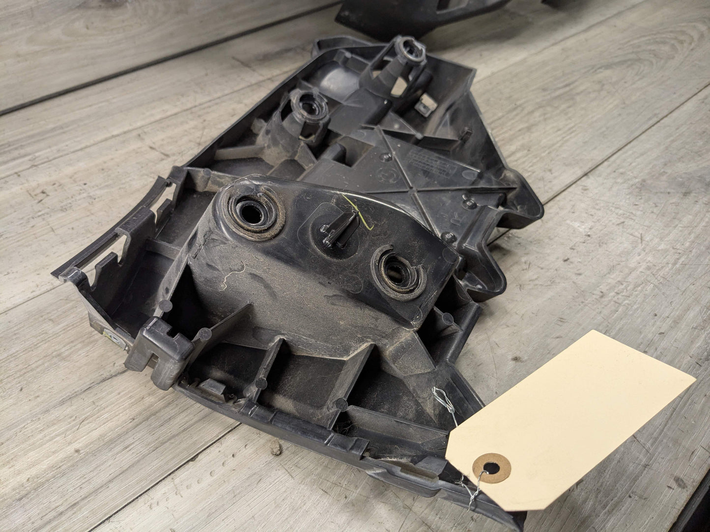 15-19 OEM BMW F16 X6 Rear Right Passenger Bumper Supports Brackets Mounts PAIR