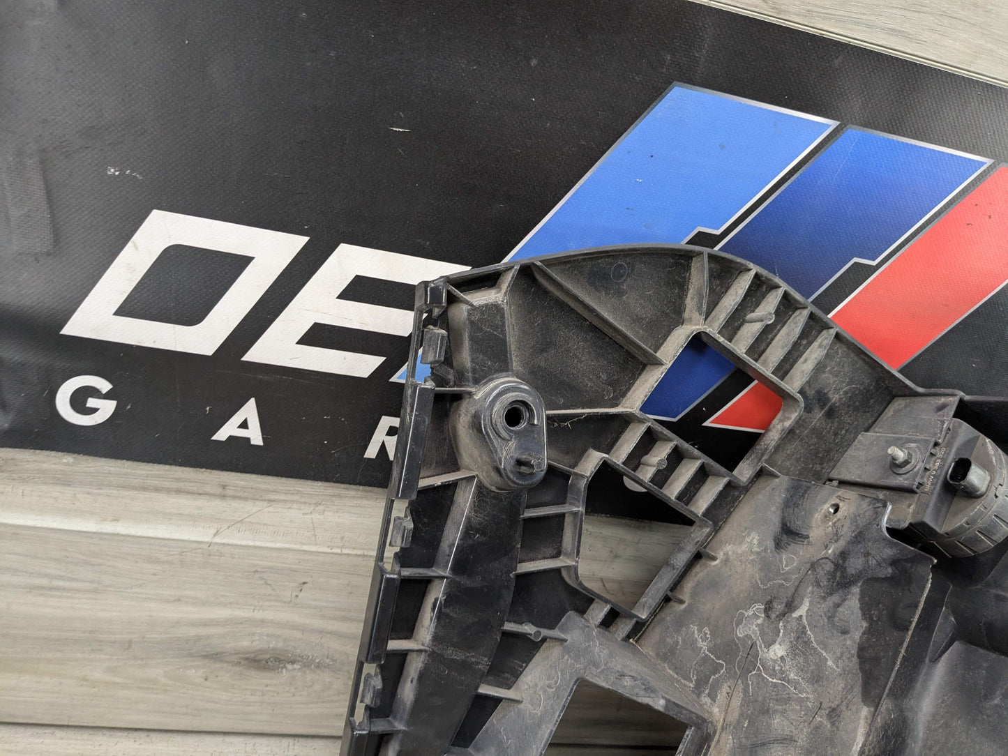 15-19 OEM BMW F16 X6 Rear Right Passenger Bumper Supports Brackets Mounts PAIR