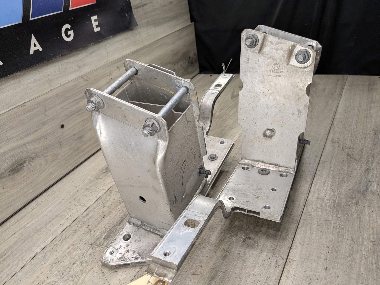 OEM BMW F15 F16 F85 X5 X6 Front Left Right Crash Bumper Reinforcement Brackets