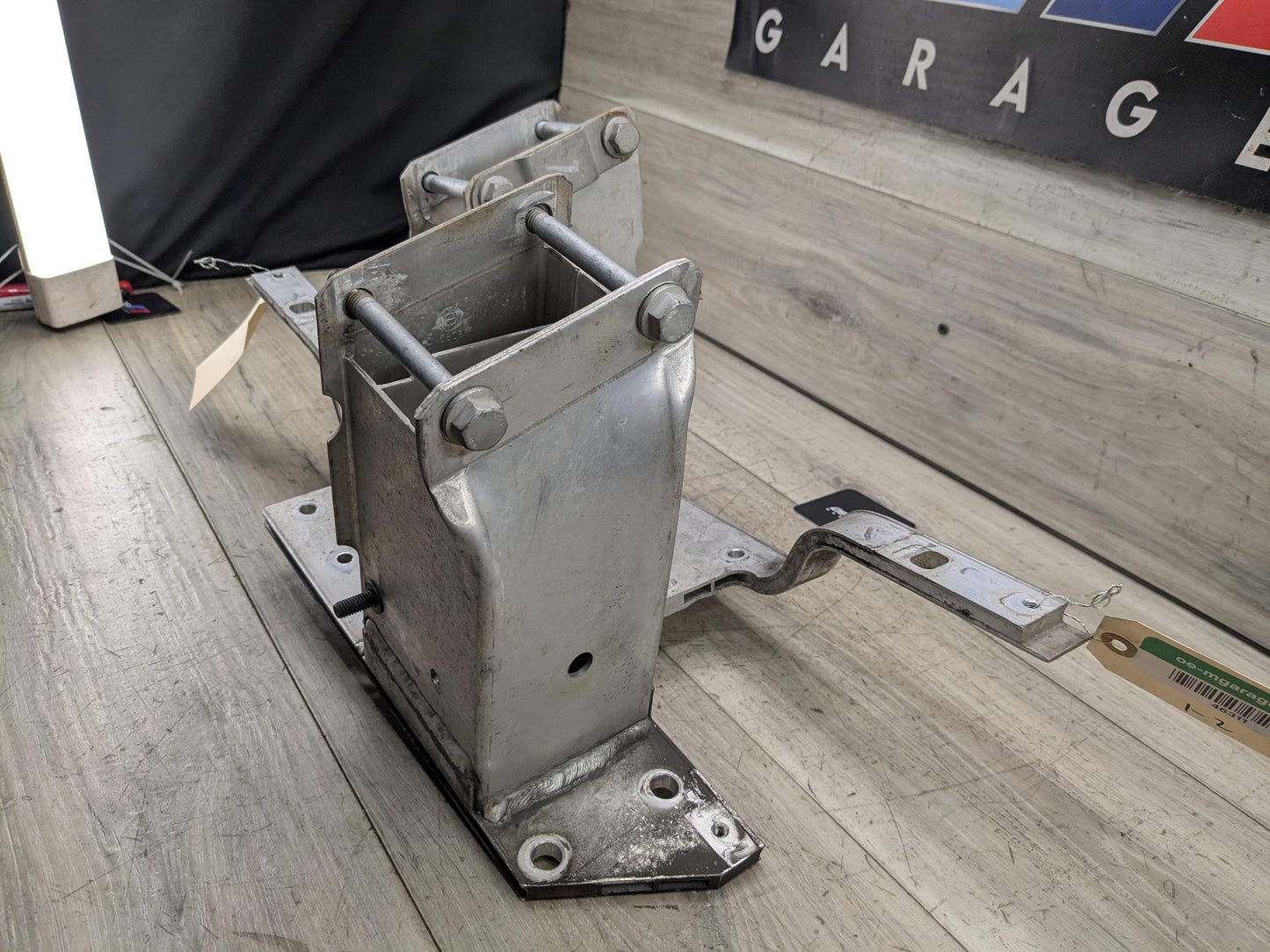 OEM BMW F15 F16 F85 X5 X6 Front Left Right Crash Bumper Reinforcement Brackets