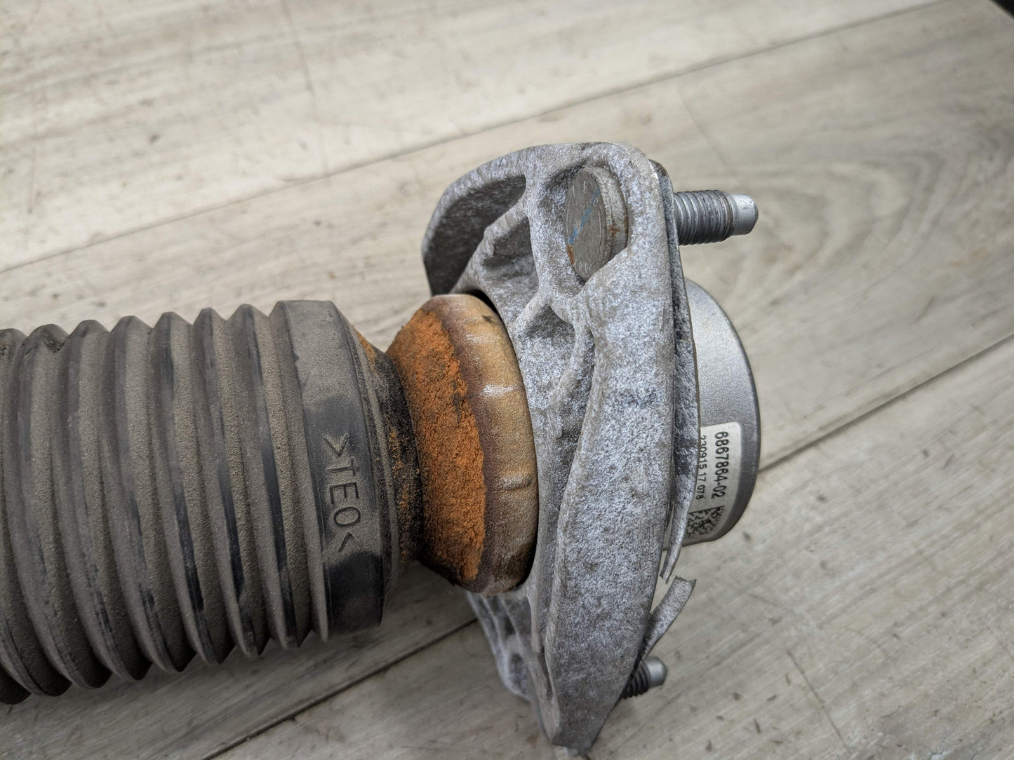 14-19 OEM BMW F15 F16 X5 X6 Rear Left Driver Spring Strut Shock Absorber VDC