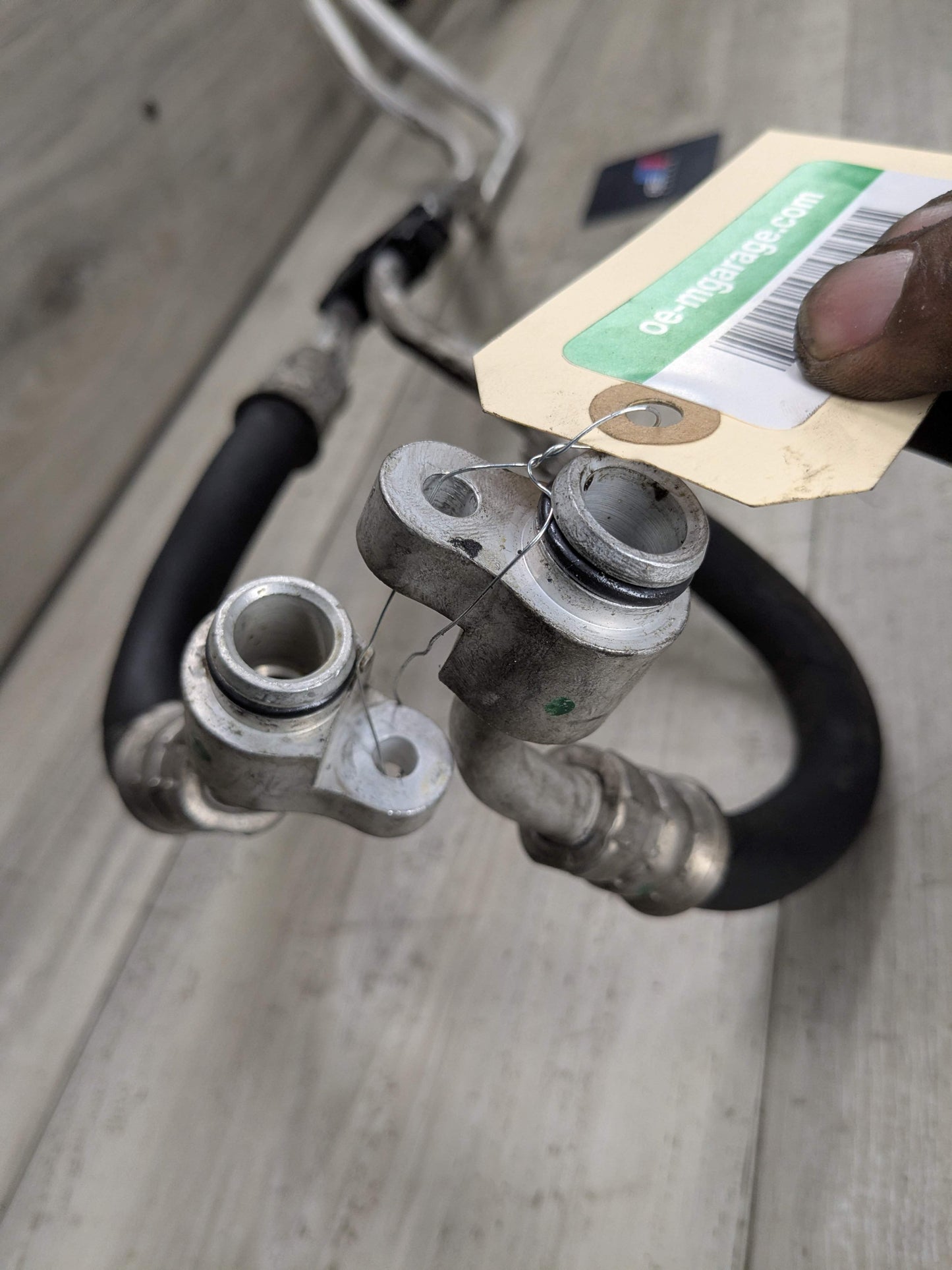 11-19 OEM E70 E71 F15 F16 X5 X6 Transmission Oil Cooler Hose Pipe Lines N63N