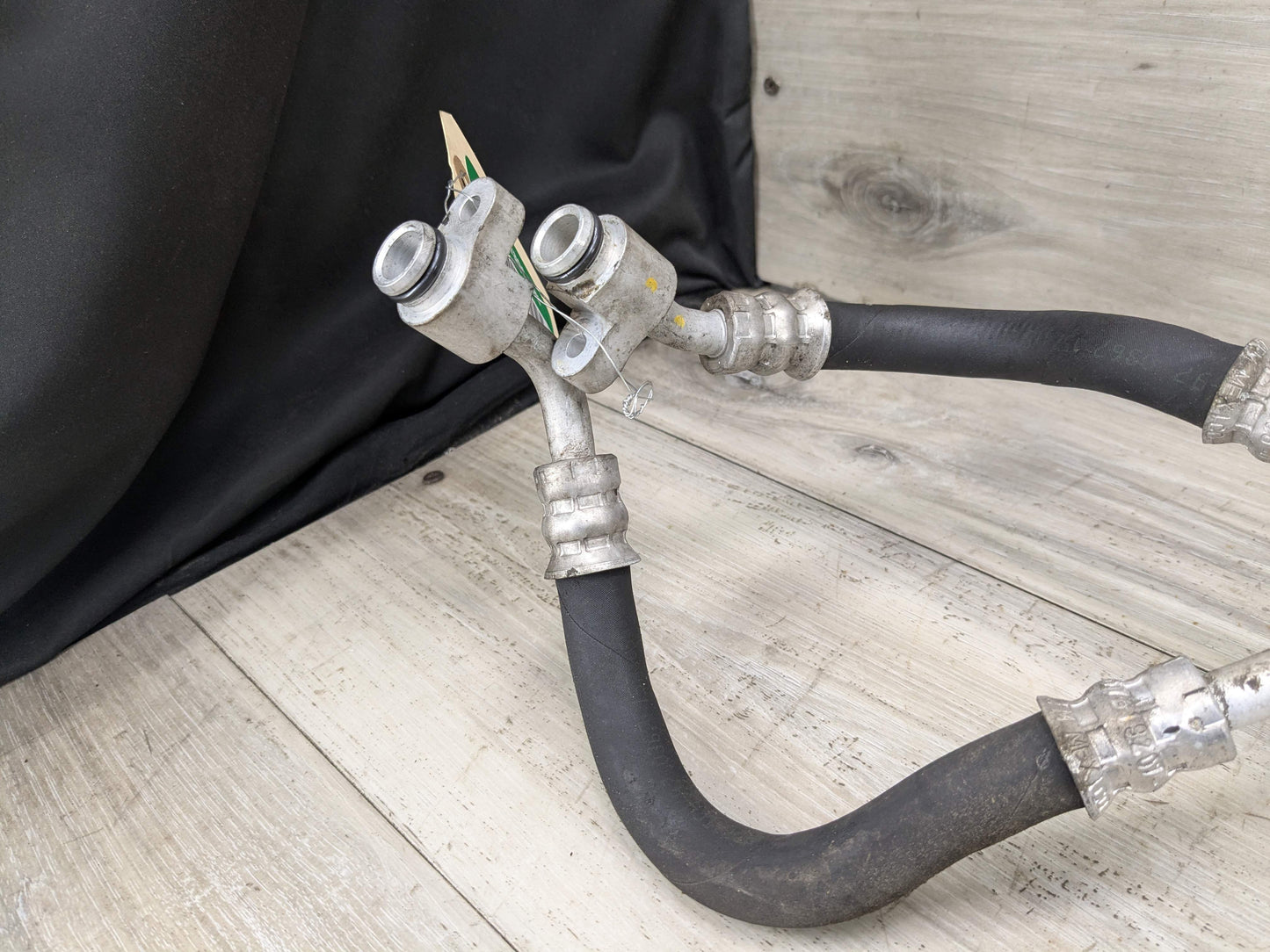 11-19 OEM E70 E71 F15 F16 X5 X6 Transmission Oil Cooler Hose Pipe Lines N63N