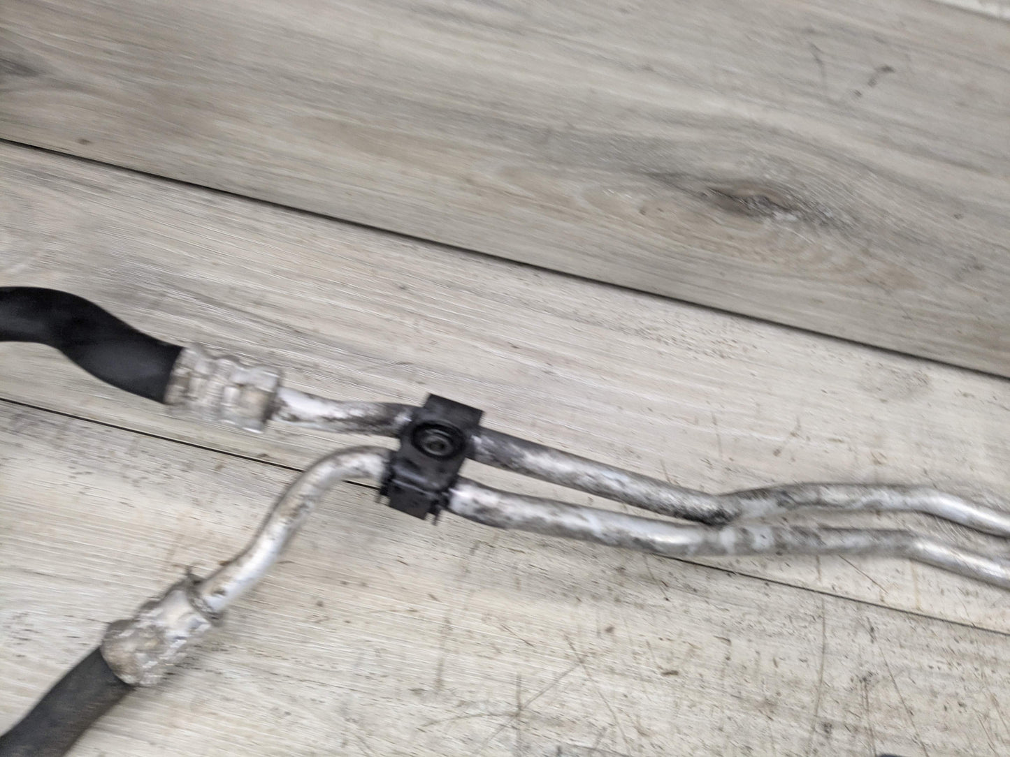 11-19 OEM E70 E71 F15 F16 X5 X6 Transmission Oil Cooler Hose Pipe Lines N63N