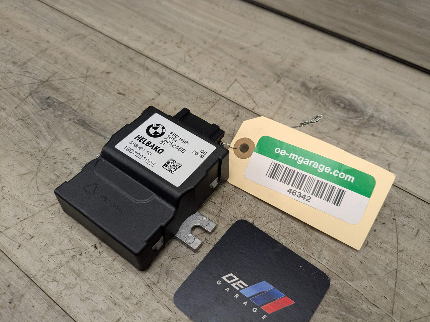 17-24 OEM BMW G01 G05 G12 G20 G22 G42 G30 G80 G82 Fuel Pump Control Module Unit