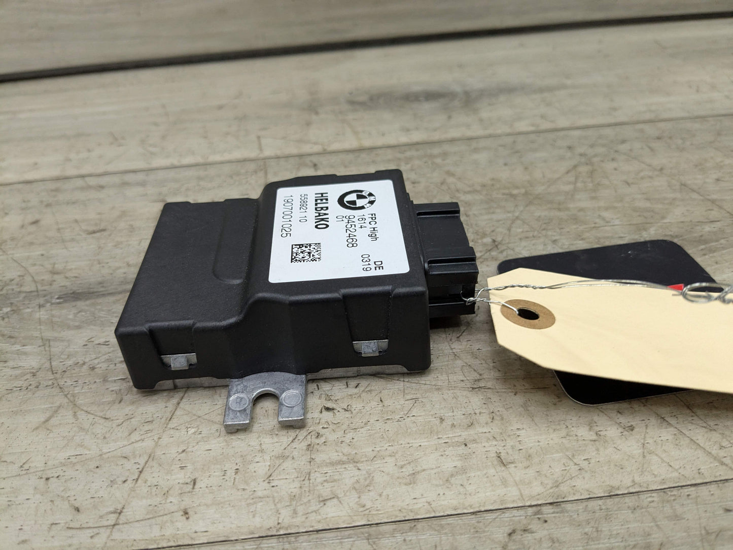 17-24 OEM BMW G01 G05 G12 G20 G22 G42 G30 G80 G82 Fuel Pump Control Module Unit