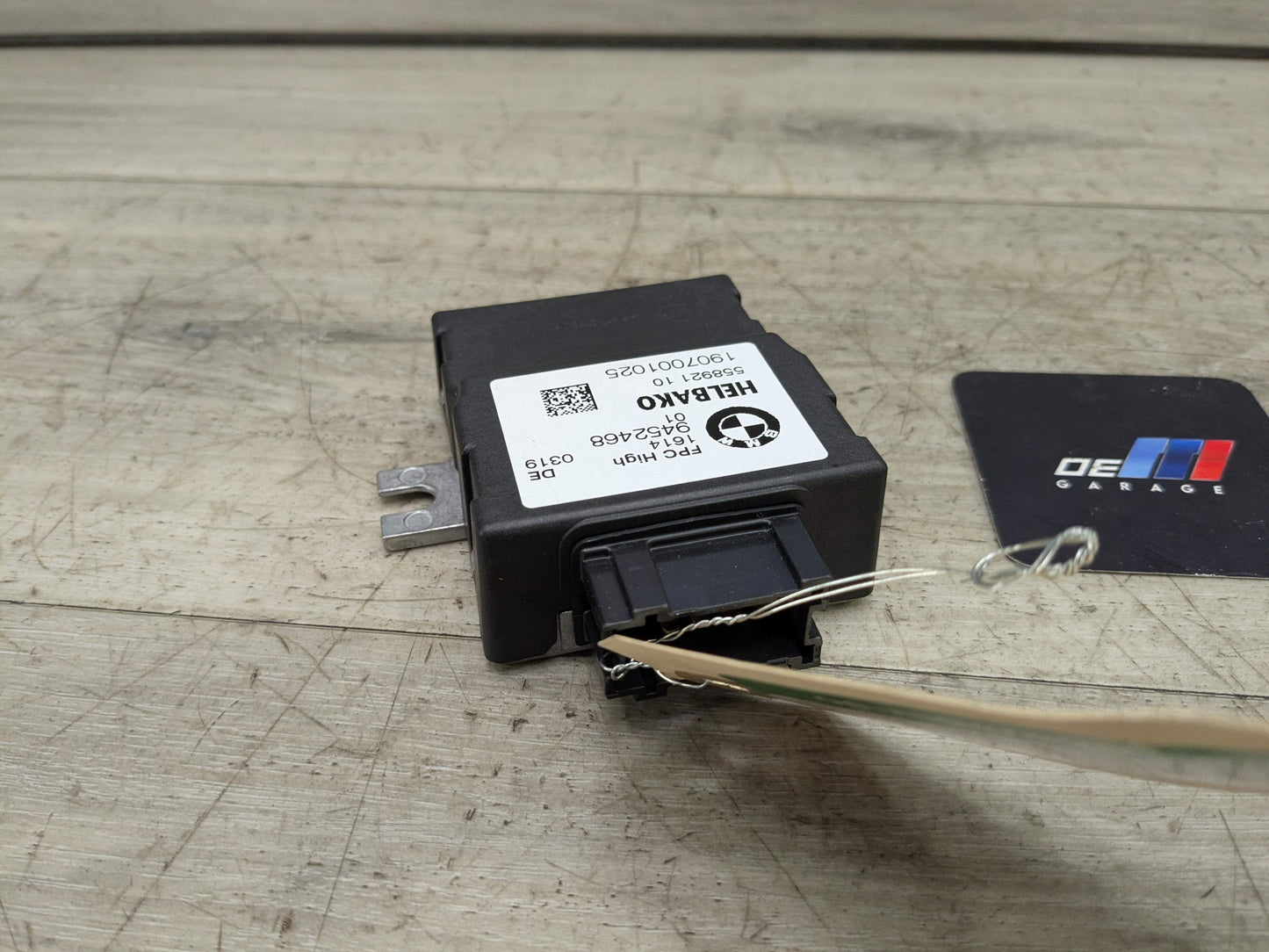 17-24 OEM BMW G01 G05 G12 G20 G22 G42 G30 G80 G82 Fuel Pump Control Module Unit