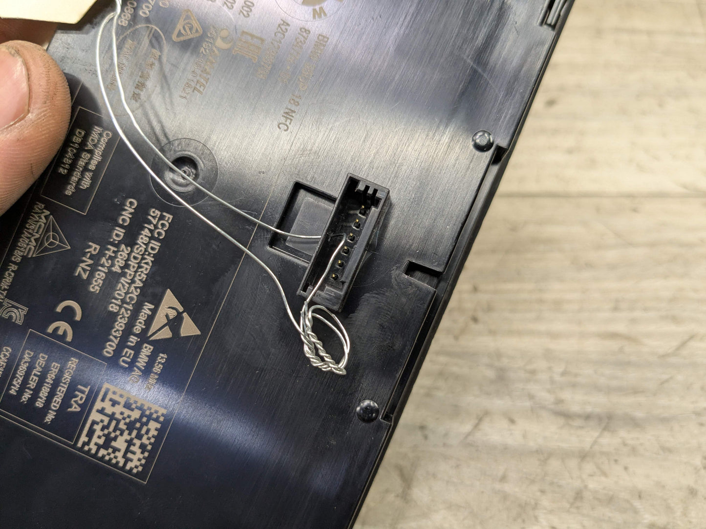 OEM BMW G01 G05 G20 G26 G80 M4 Center Console Storage Phone Car Wireless Charger