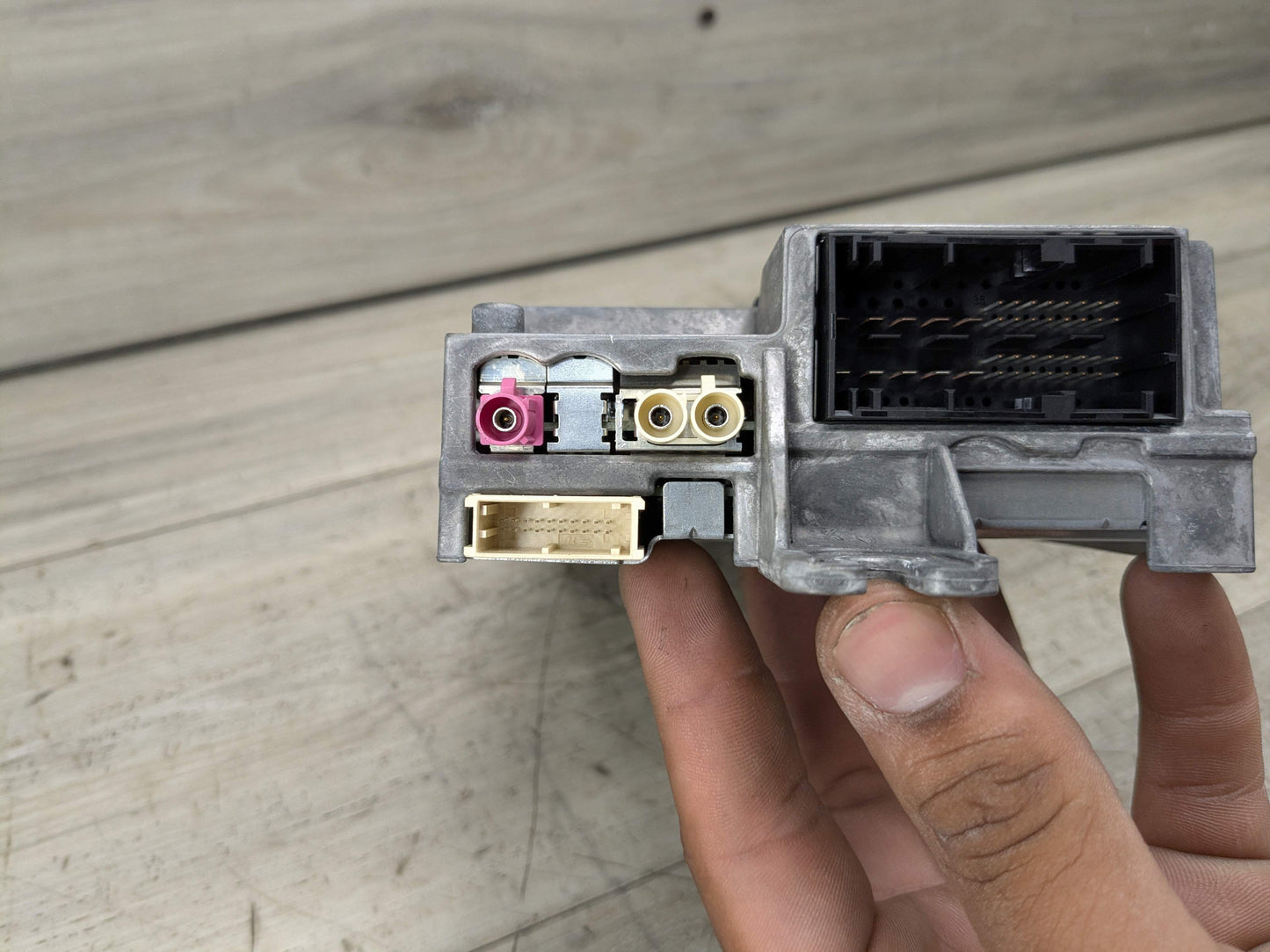 OEM BMW F90 G01 G05 G12 G20 G30 X3 X5 Receiver Tuner Audio Control Module SDARS