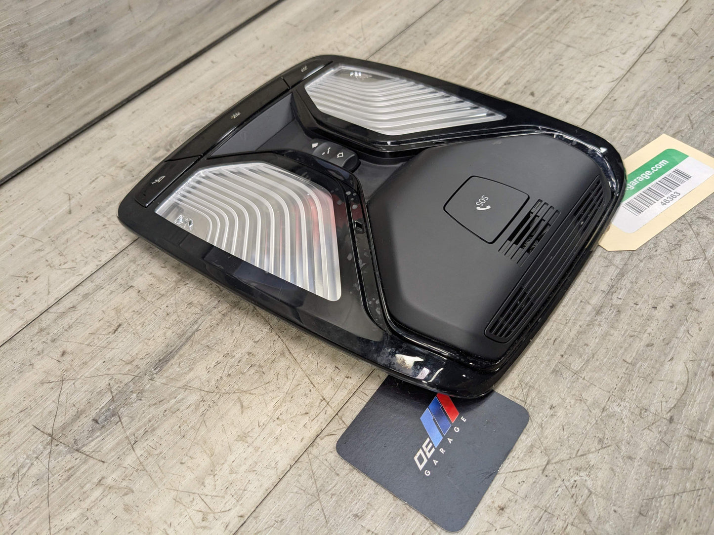 OEM BMW F90 F97 G01 G05 G20 G30 330 X3 Front Roof Console Dome Light SOS Switch