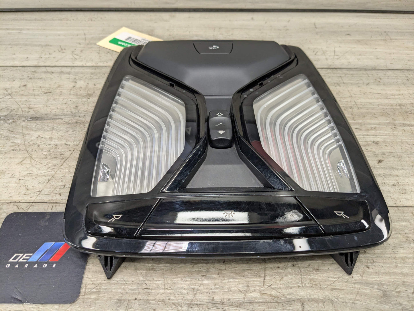 OEM BMW F90 F97 G01 G05 G20 G30 330 X3 Front Roof Console Dome Light SOS Switch