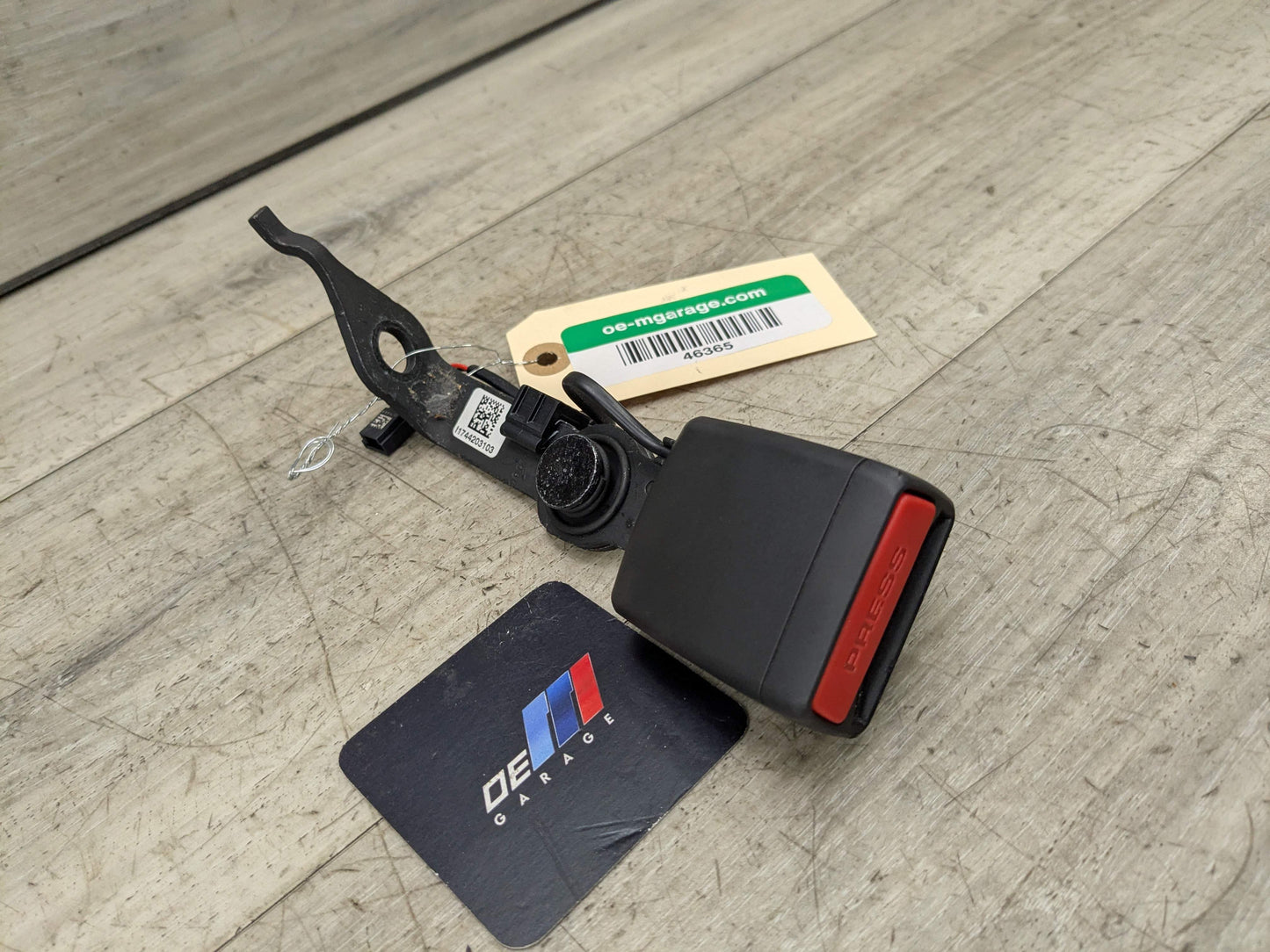 OEM BMW G20 G22 G26 G80 G82 M3 M4 Rear Left Driver Seatbelt Seat Belt Buckle