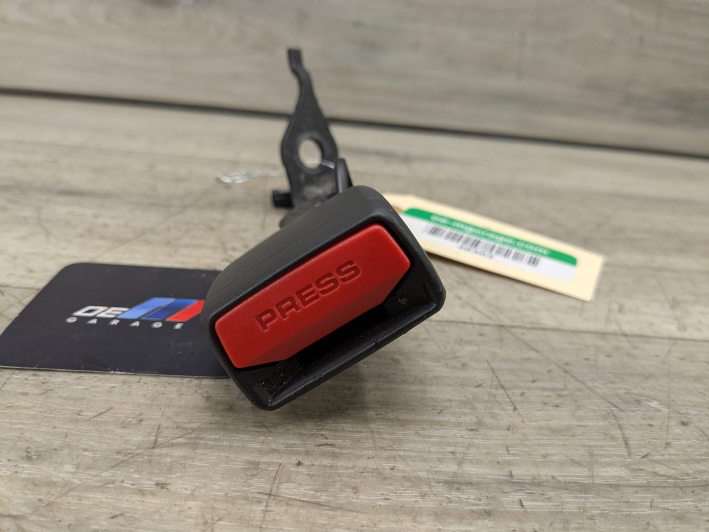 OEM BMW G20 G22 G26 G80 G82 M3 M4 Rear Left Driver Seatbelt Seat Belt Buckle