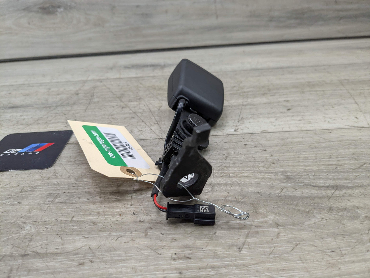 OEM BMW G20 G22 G26 G80 G82 M3 M4 Rear Left Driver Seatbelt Seat Belt Buckle