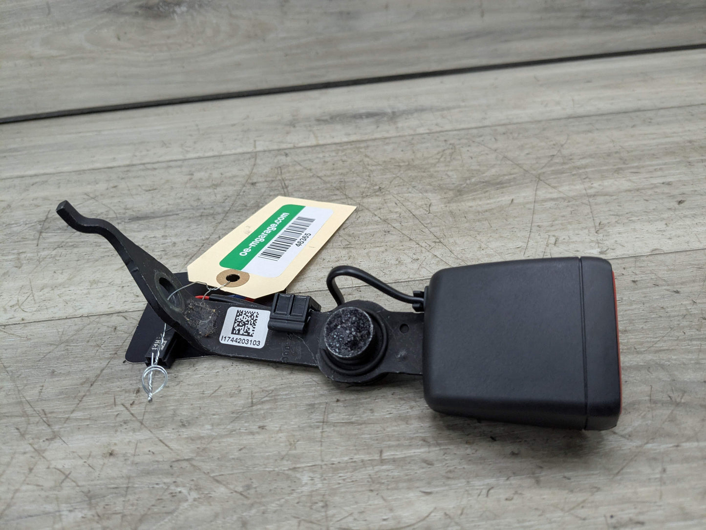 OEM BMW G20 G22 G26 G80 G82 M3 M4 Rear Left Driver Seatbelt Seat Belt Buckle