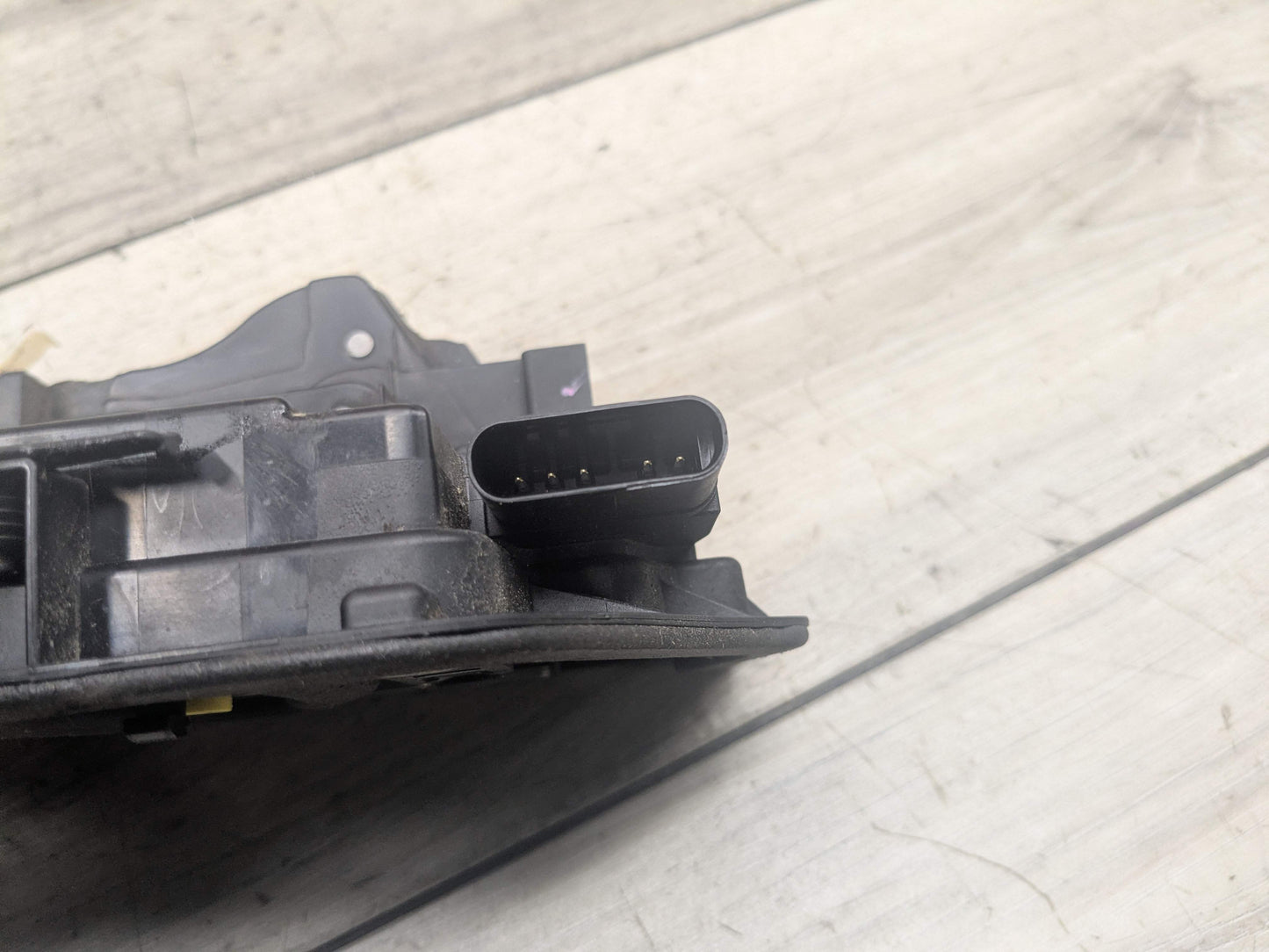 OEM BMW G20 G26 G42 G80 G87 M2 M3 Front Right Passenger Door Lock Latch Actuator