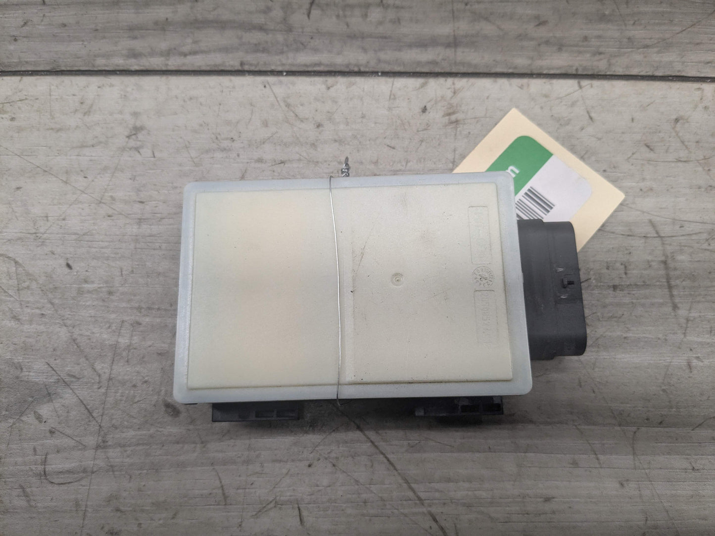 OEM BMW F90 G01 G05 G20 G22 G23 G26 G30 G42 G80 Blind Spot Sensor Radar Module