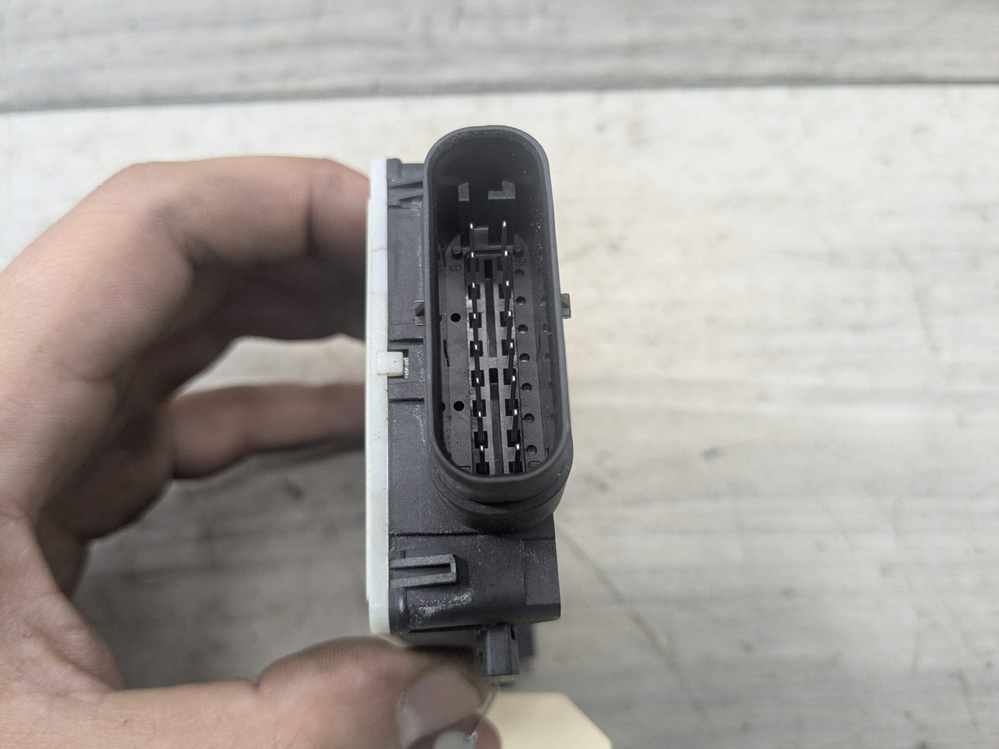 OEM BMW F90 G01 G05 G20 G22 G23 G26 G30 G42 G80 Blind Spot Sensor Radar Module