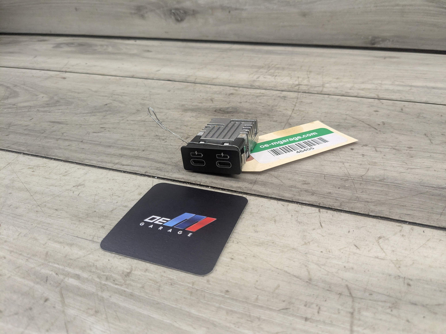 OEM BMW F48 F97 G01 G12 G20 G26 G30 USB Type C Socket Charger Port Connector