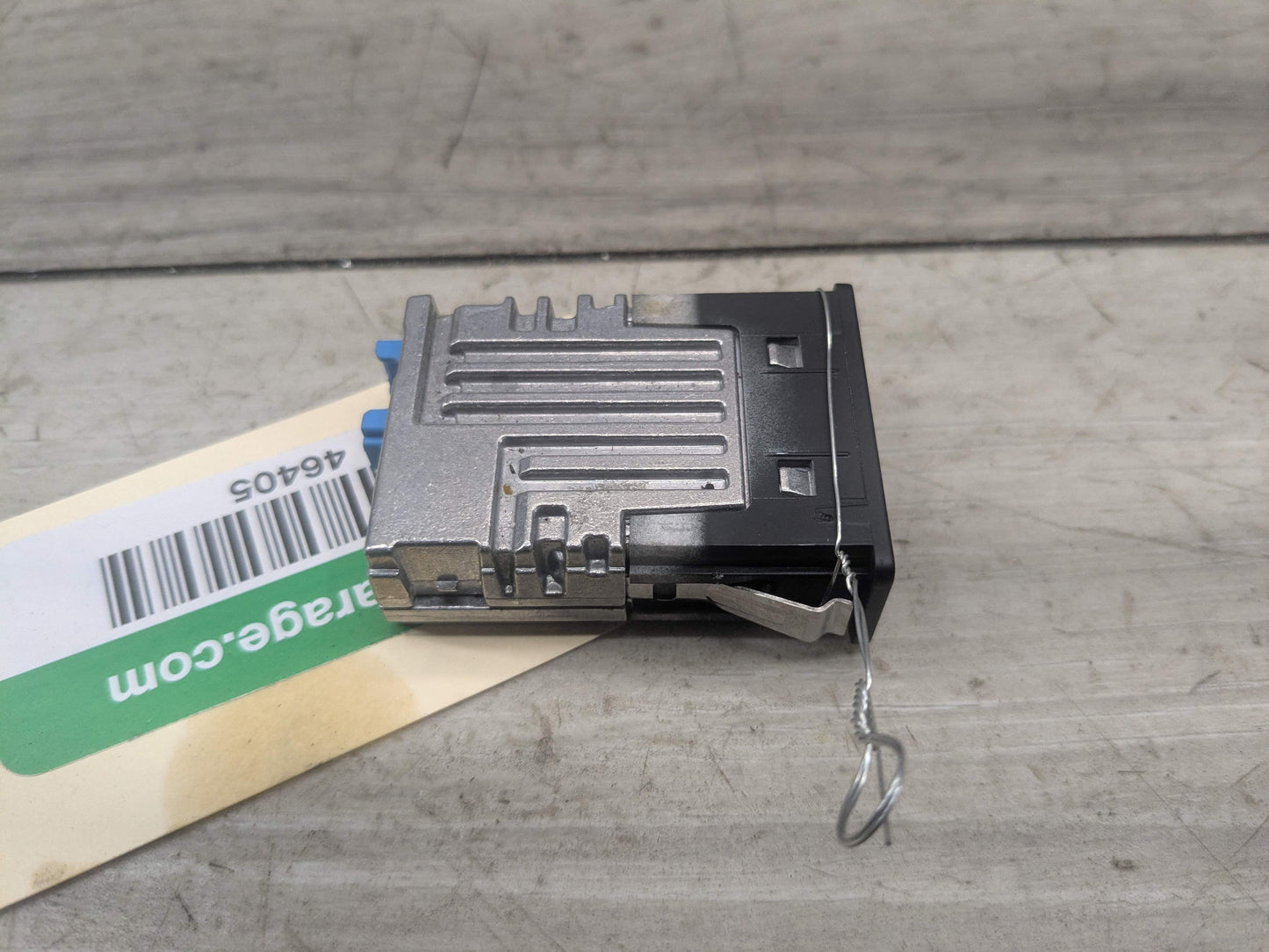 OEM BMW F48 F97 G01 G12 G20 G26 G30 USB Type C Socket Charger Port Connector