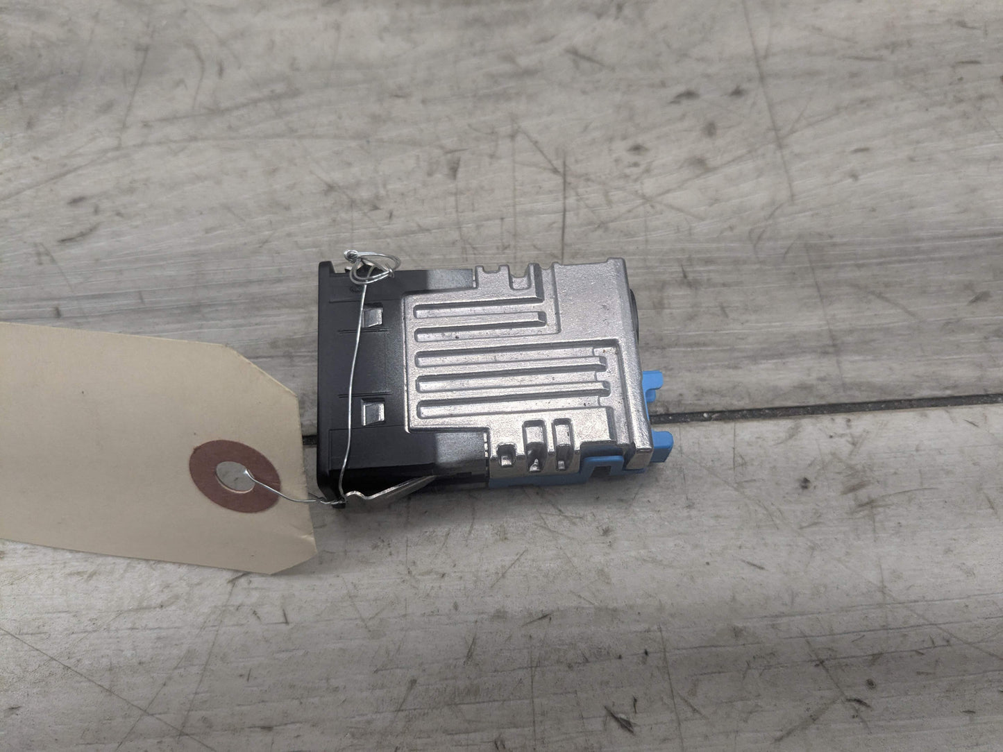 OEM BMW F44 F48 F97 G01 G05 G12 G20 G30 G80 USB Dual Type C Charger Port Socket