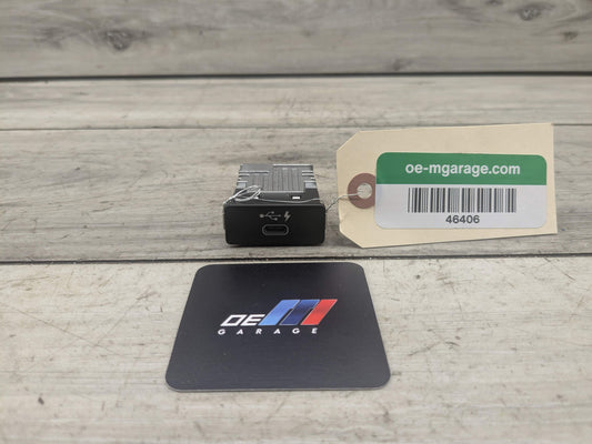 OEM BMW F44 F48 F97 G01 G05 G12 G20 G30 G80 USB Dual Type C Charger Port Socket