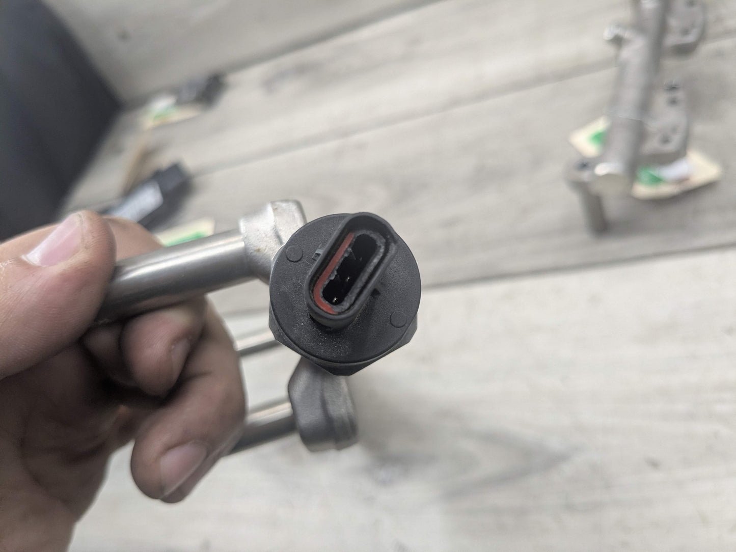 OEM BMW F22 F30 F32 G12 G20 G30 Engine B58 Pressure Fuel Injectors Rail Lines