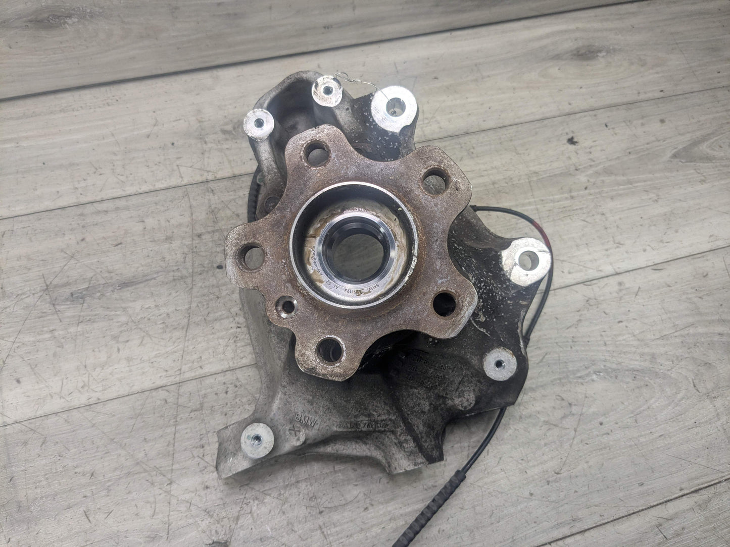 OEM BMW G20 G22 G23 330 M340 FRONT Left Driver Hub Spindle Knuckle Bearing AWD