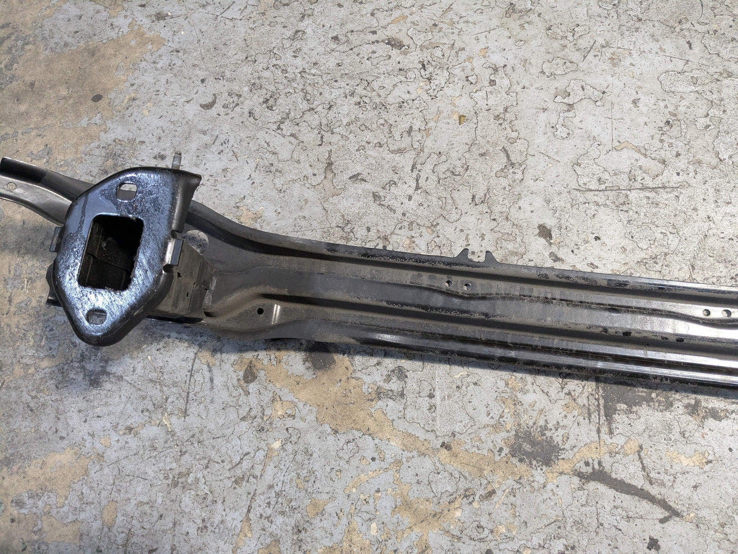19-25 OEM BMW G20 330 M340 Rear Bumper Reinforcement Rebar Carrier Impact Bar