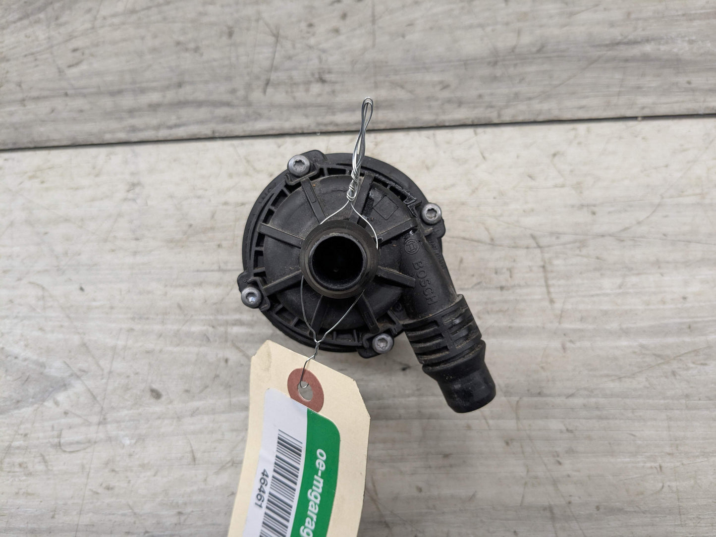 *OEM BMW G01 G05 G20 G22 G30 G42 G80 G82 G83 M3 M4 Engine Auxiliary Water Pump