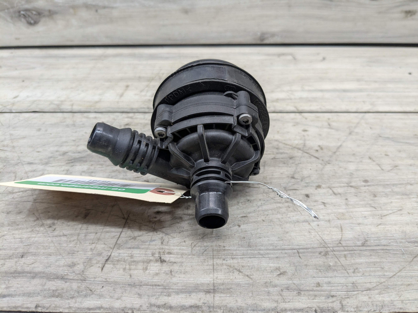 *OEM BMW G01 G05 G20 G22 G30 G42 G80 G82 G83 M3 M4 Engine Auxiliary Water Pump