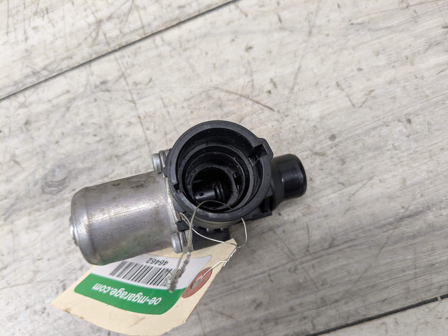 OEM BMW F30 G12 G20 G30 Engine B46 B48 B58 Variable Valve Timing Solenoid