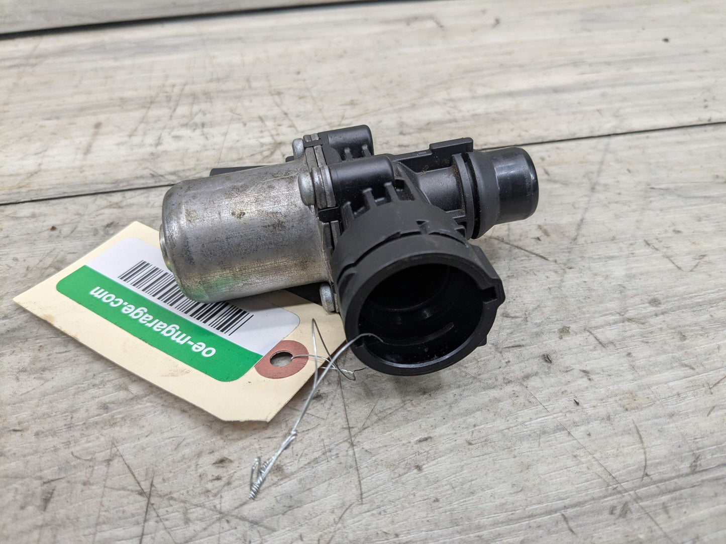 OEM BMW F30 G12 G20 G30 Engine B46 B48 B58 Variable Valve Timing Solenoid
