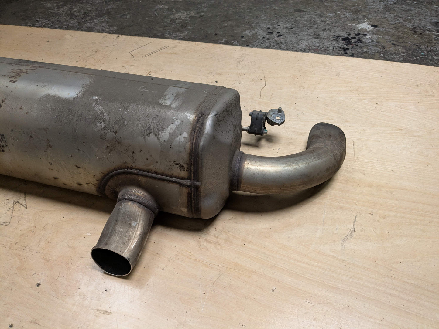 20-24 OEM BMW G20 G22 G23 G26 M340 M440 Engine B58 Dual Exhaust Pipe Muffler