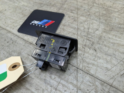 OEM BMW F90 F97 G01 G05 G20 G30 Trunk Lid Liftgate Open Release Switch Button