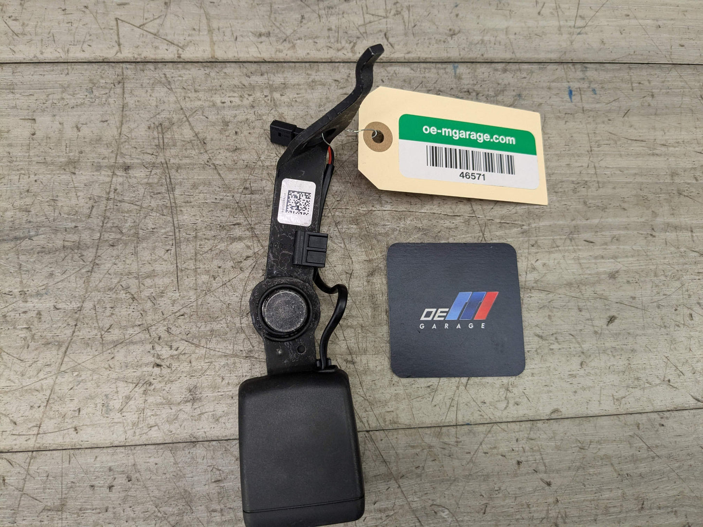 OEM BMW G20 G22 G26 G80 G82 M3 M4 Rear Left Driver Seatbelt Seat Belt Buckle