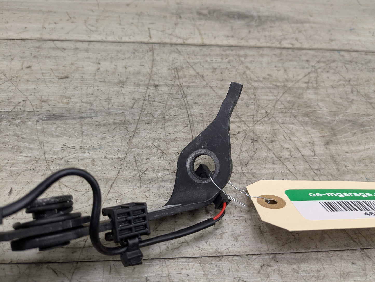 OEM BMW G20 G22 G26 G80 G82 M3 M4 Rear Left Driver Seatbelt Seat Belt Buckle