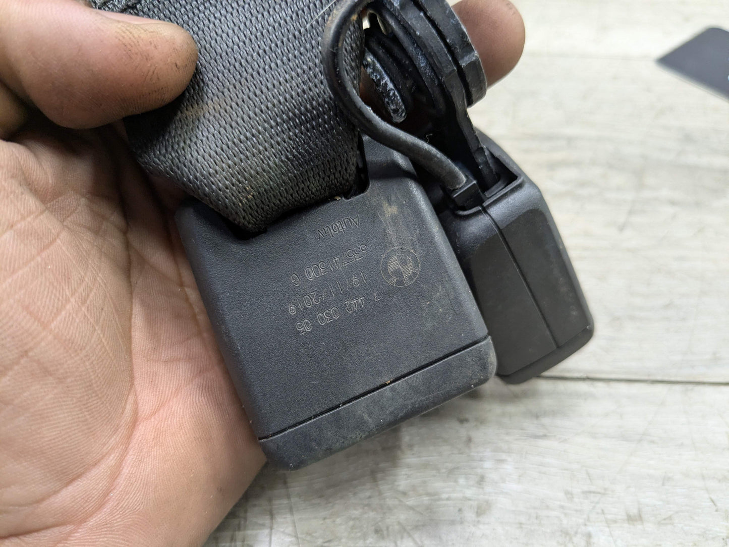 OEM BMW G20 G22 G26 G80 G82 M3 M4 Rear Right Passenger Seatbelt Seat Belt Buckle