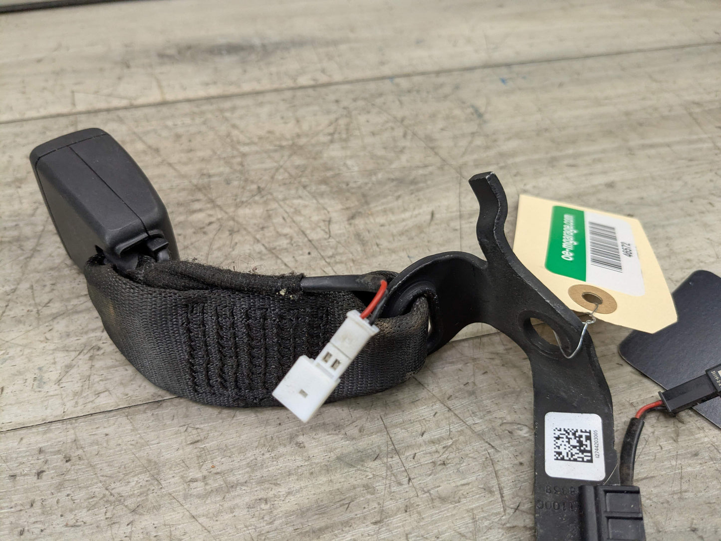OEM BMW G20 G22 G26 G80 G82 M3 M4 Rear Right Passenger Seatbelt Seat Belt Buckle