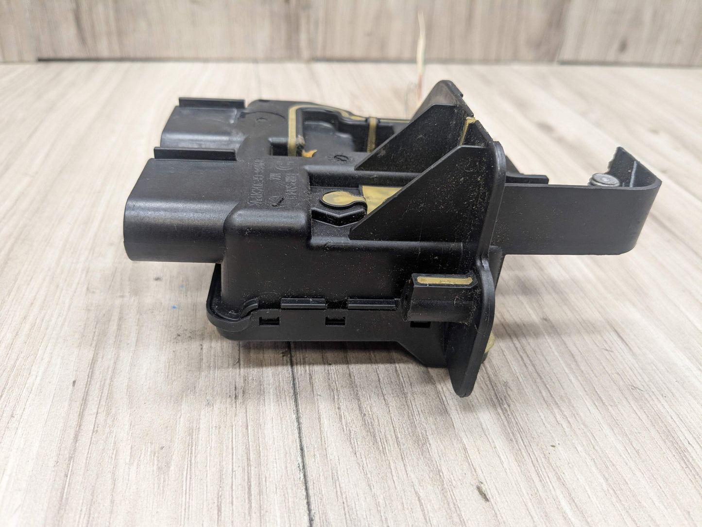 OEM BMW F15 F16 F85 F86 X5 X6 Battery Distribution B+ Junction Terminal Module