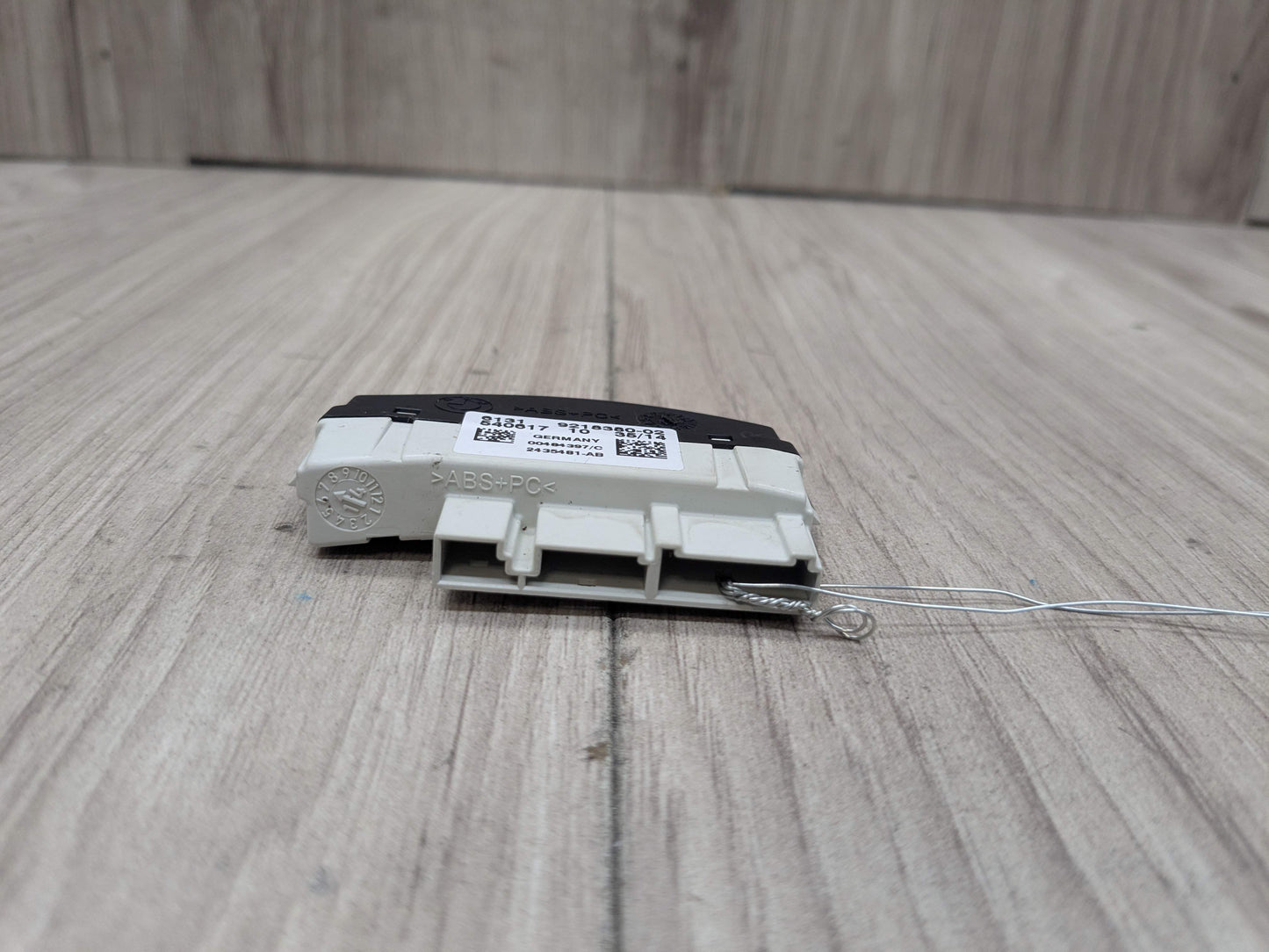 11-17 OEM BMW F02 F10 F15 F22 F30 F32 F36 Steering Wheel Control Wiring Module