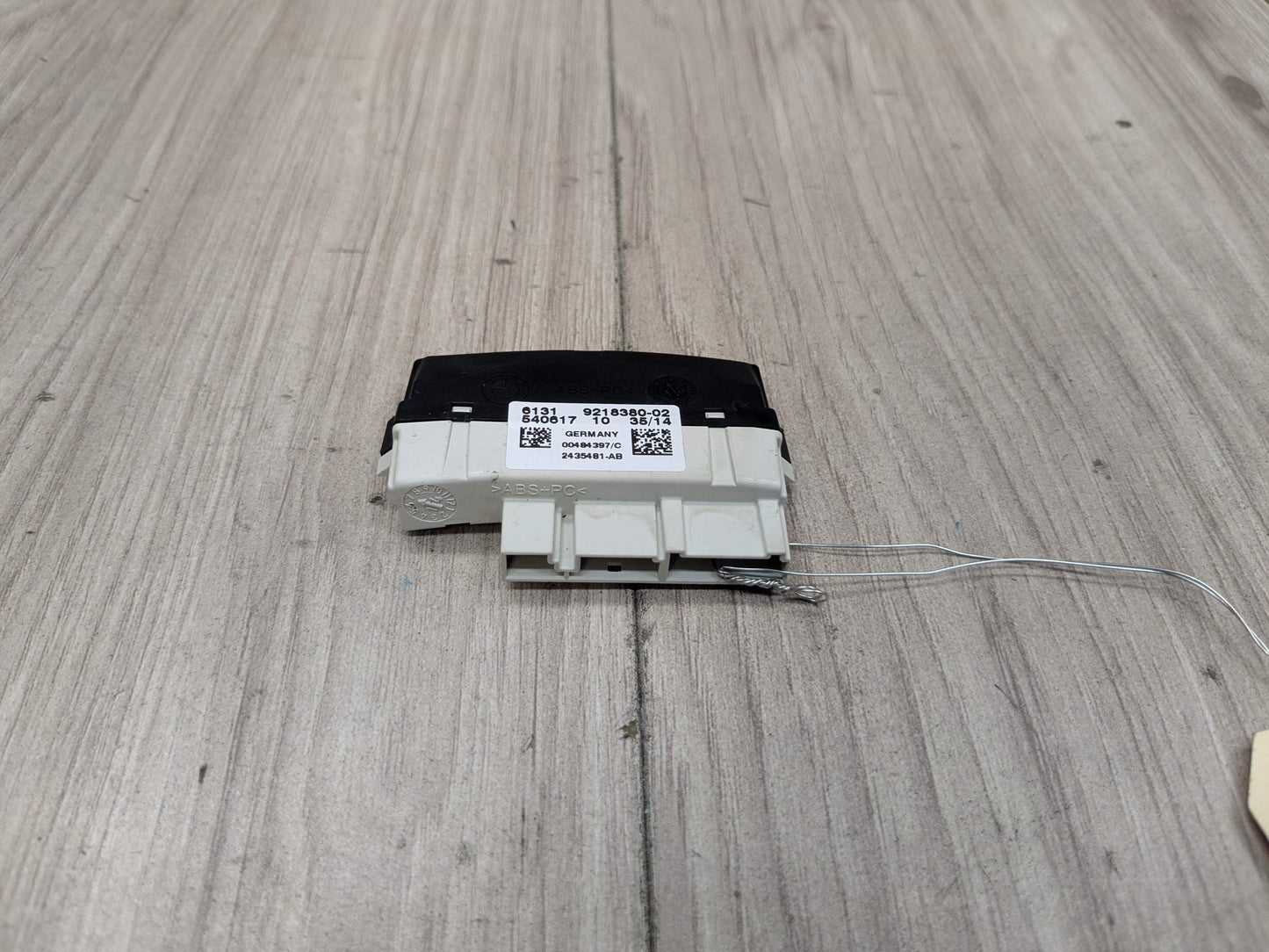 11-17 OEM BMW F02 F10 F15 F22 F30 F32 F36 Steering Wheel Control Wiring Module